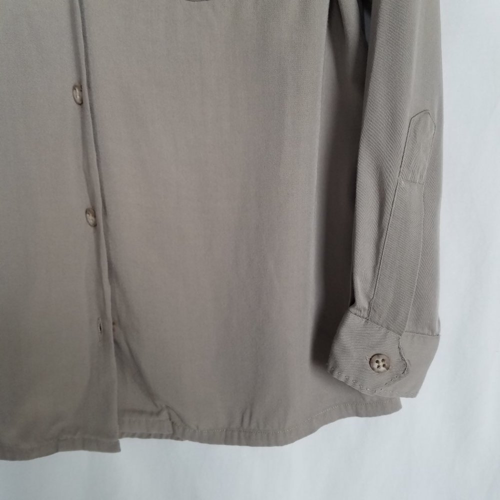 Vintage | Banana Republic Women's Chanteuse Shirt - Picture 11 of 16